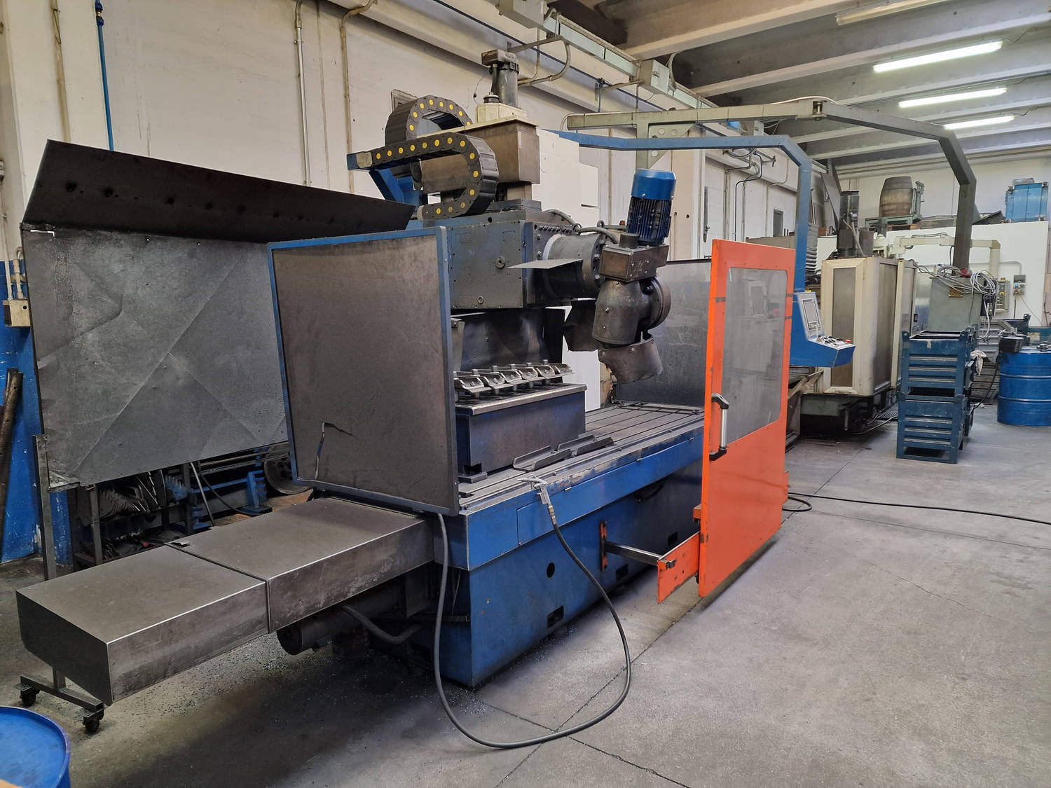 CNC al lavoro